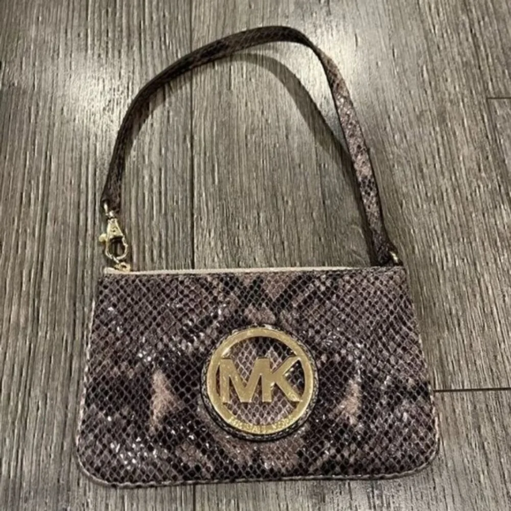 Vintage Y2K Michael Kors Snakeskin Print Wristlet with Gold Hardware